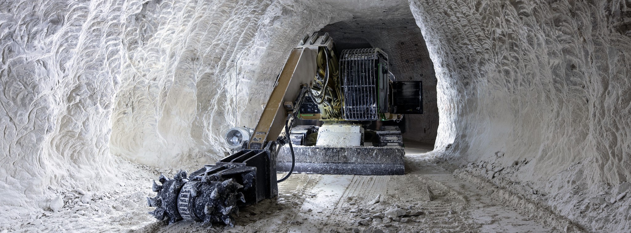 You are currently viewing Extraction des matériaux de carrière souterraine