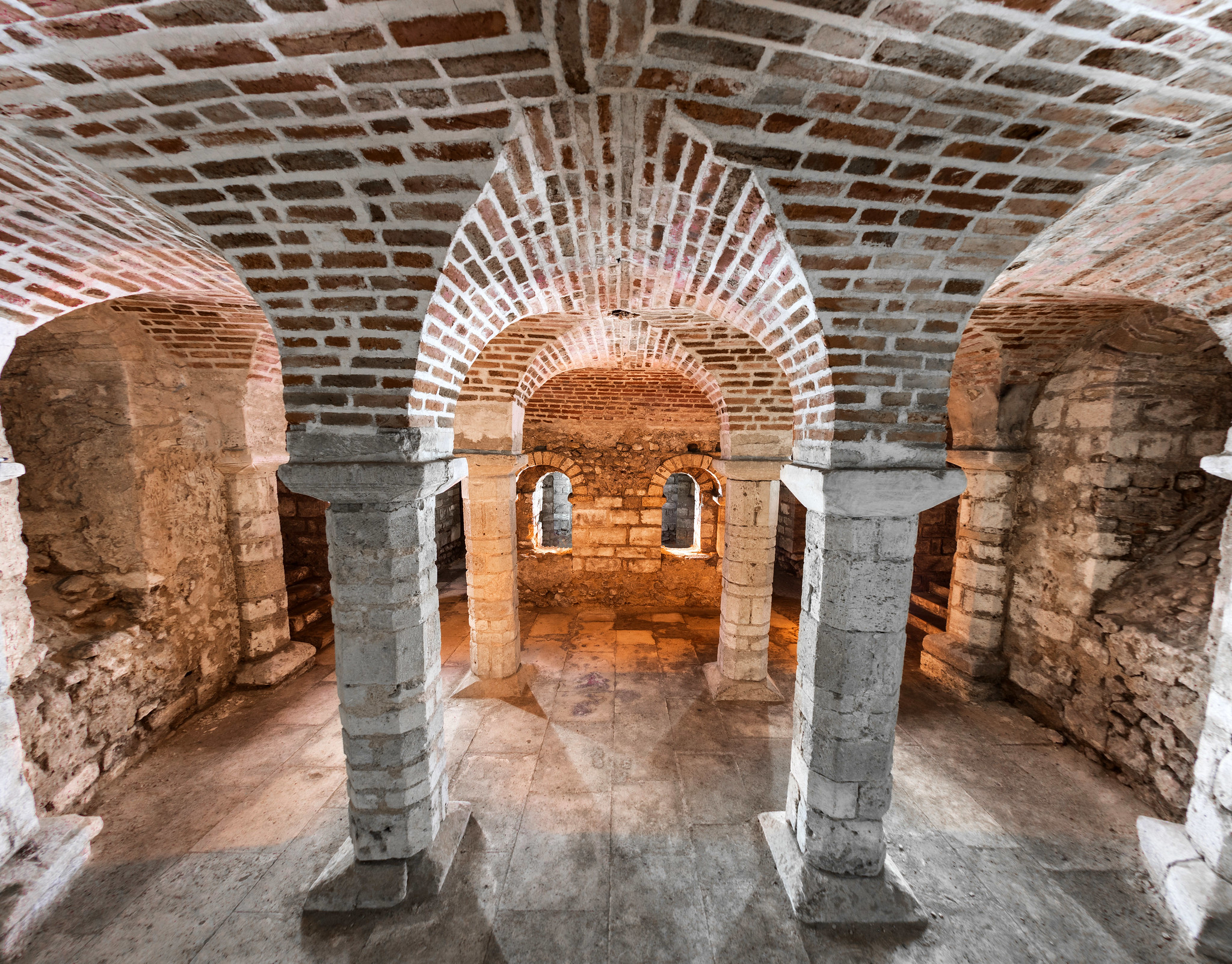 You are currently viewing Visite virtuelle des cryptes souterraines d&rsquo;Orléans