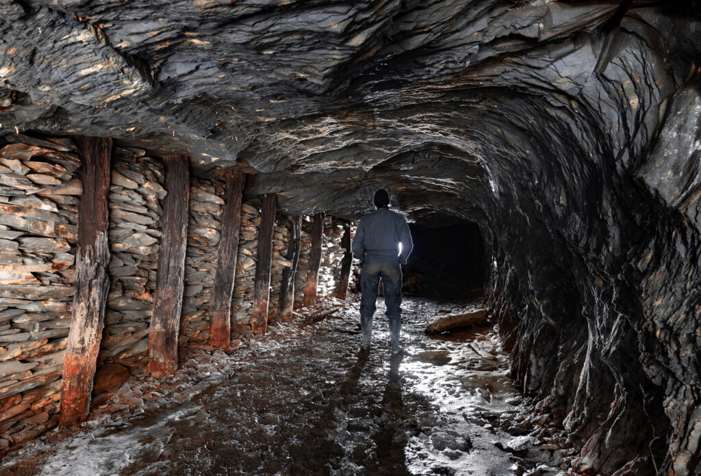 Ancienne galerie d ardoise consolidee, La Mine bleue, Anjou, France