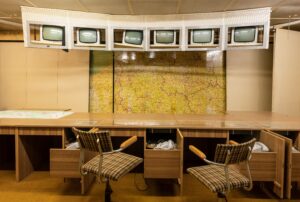 Lire la suite à propos de l’article Bunker de Harnekop (RDA) : visite d’un bunker nucléaire près de Berlin